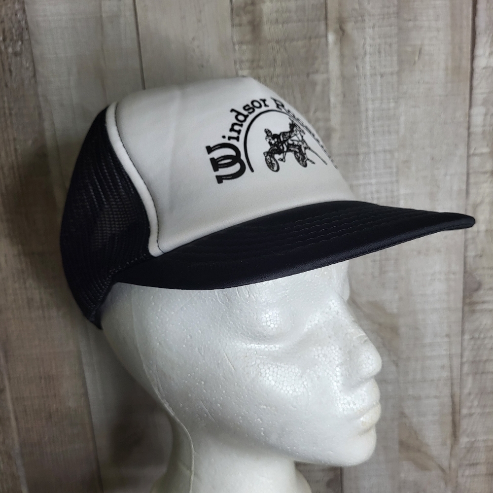 ❤️ Windsor Raceway Trucker Hat. Black a& White. Vintage, Made in Canada.